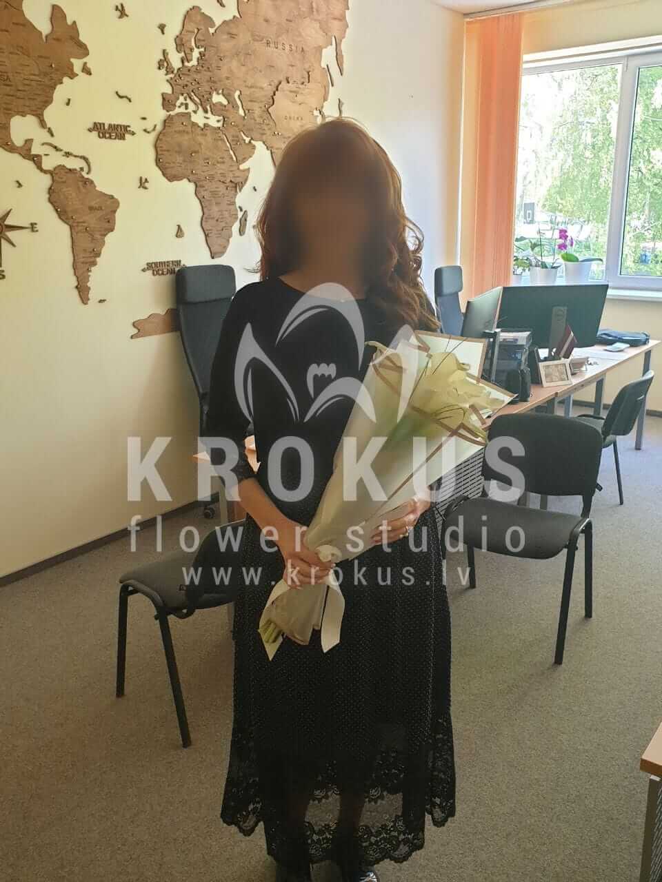 Deliver flowers to Rīga (calla lilies)