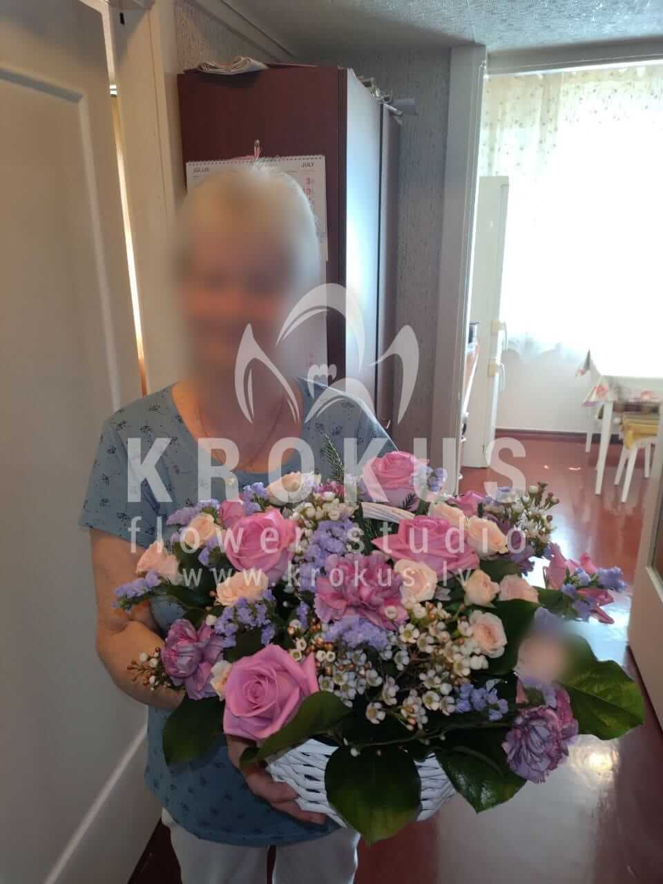 Ziedu piegāde Latvia Salaspils (krūmrozesrozā rozesneļķeswaxflowersalal (goltjēra)statice)