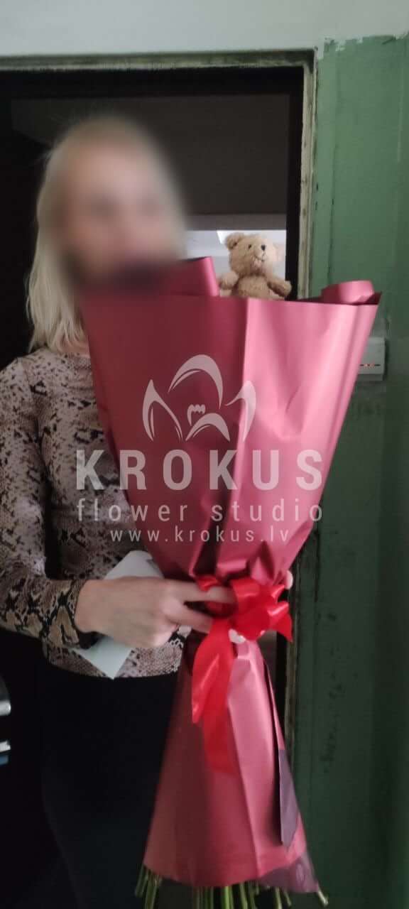 Ziedu piegāde Latvia Rīga (melnas rozessarkanas rozes)