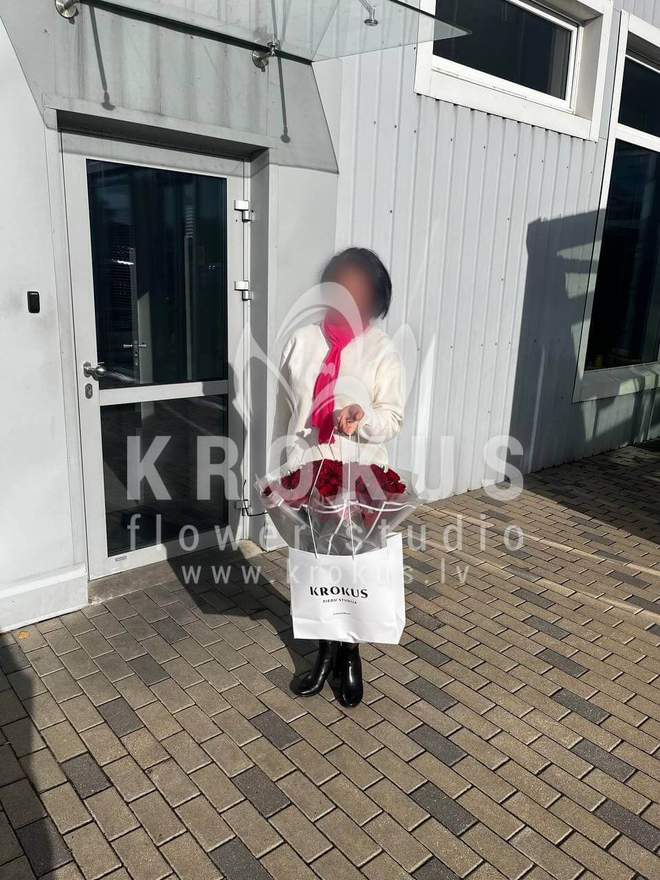 Ziedu piegāde Latvia Rīga (sarkanas rozes)