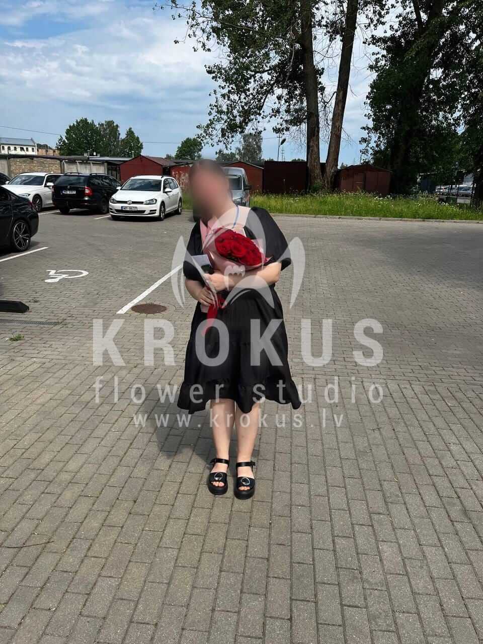 Ziedu piegāde Latvia Rīga (sarkanas rozes)