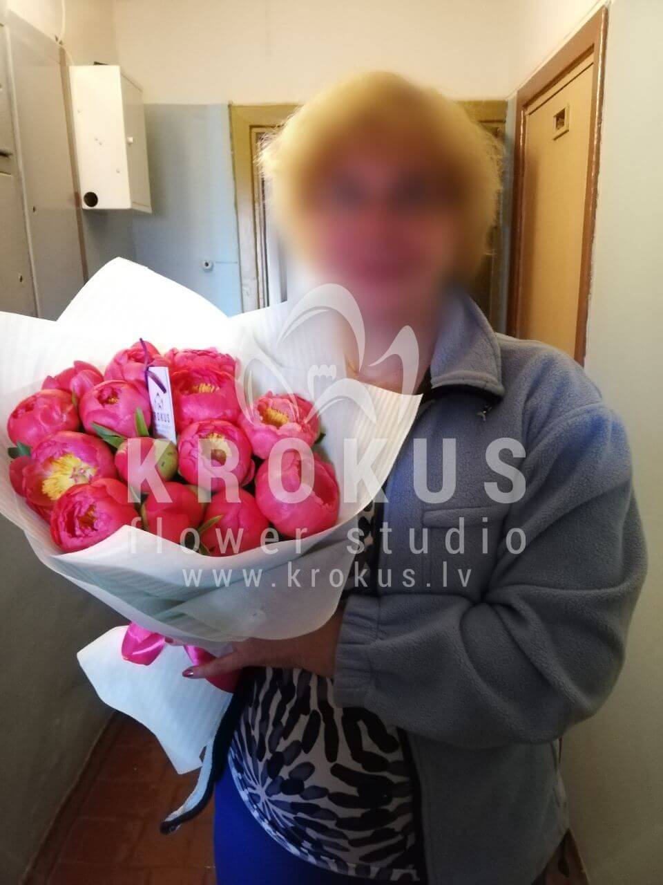 Deliver flowers to Rīga (peonies)