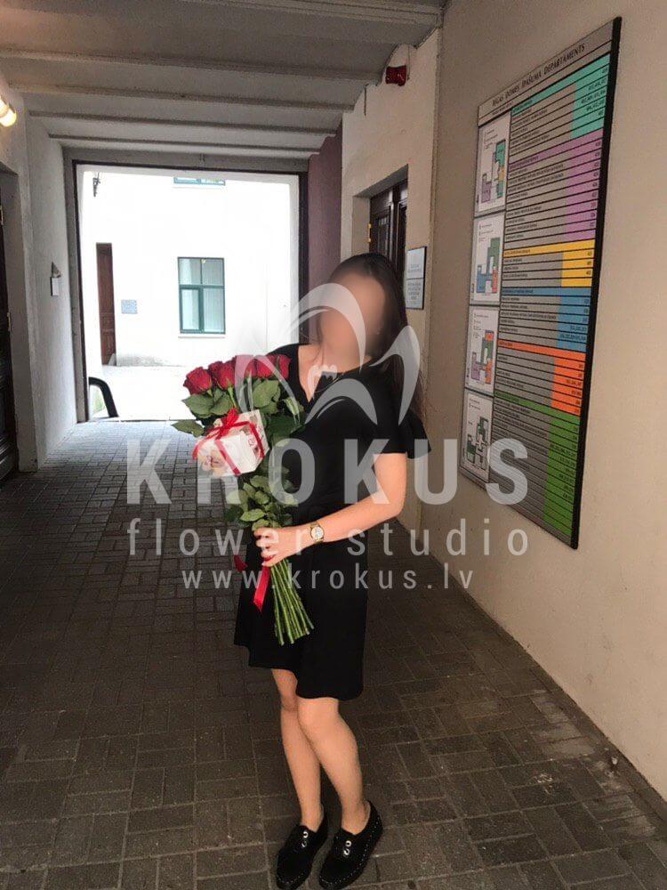 Ziedu piegāde Latvia Rīga (sarkanas rozes)