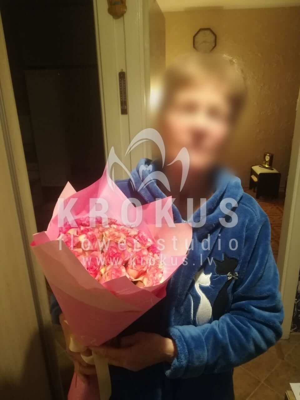 Ziedu piegāde Latvia Rīga (peonijaslizantes)